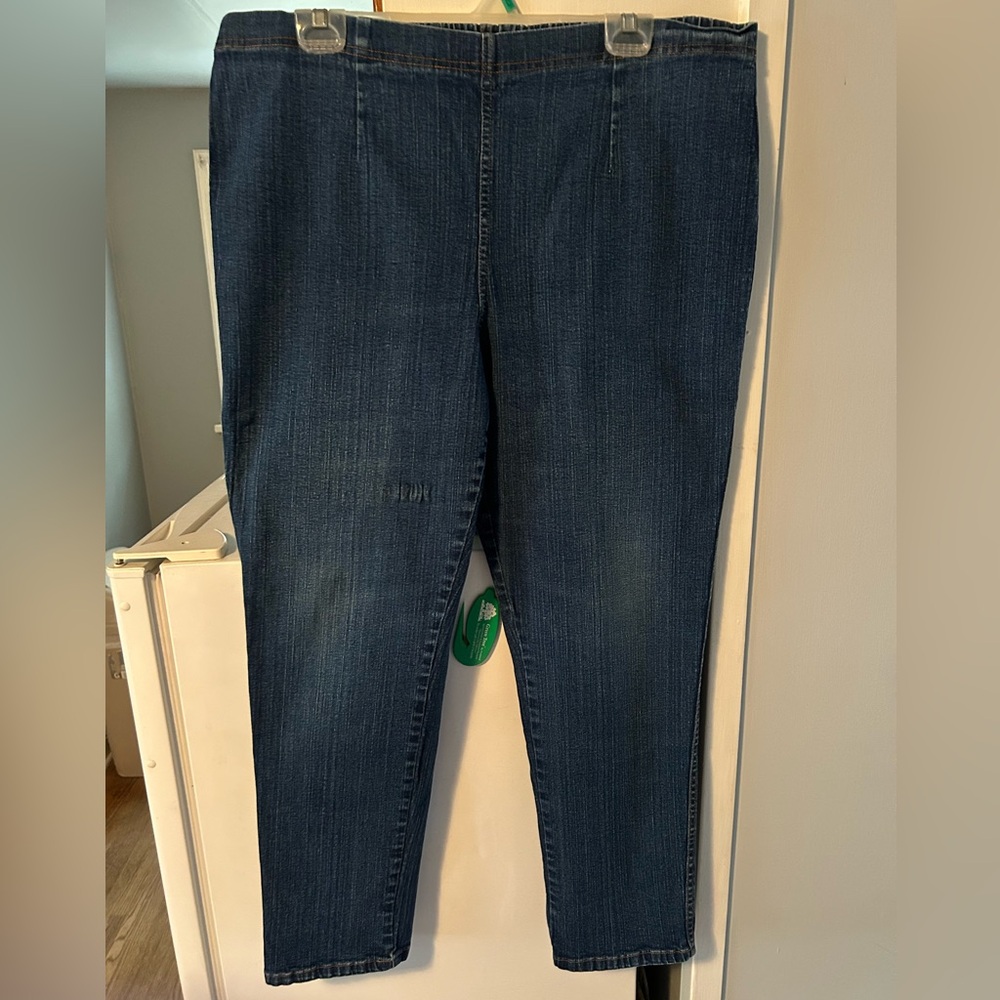 ✨White Stag Straight Leg Pull On Jeans